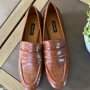 Nine West loafers/flats